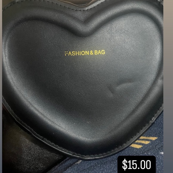 Affordable_Fashion_Jewelry Heart Fashion Purses Is Kid Friendly As Well. - Picture 2 of 2